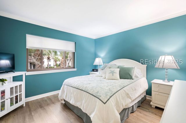 25 Deallyon Ave Apt 110, Hilton Head Island, SC 29928