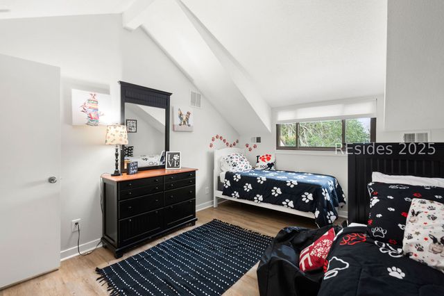 25 Deallyon Ave Apt 110, Hilton Head Island, SC 29928