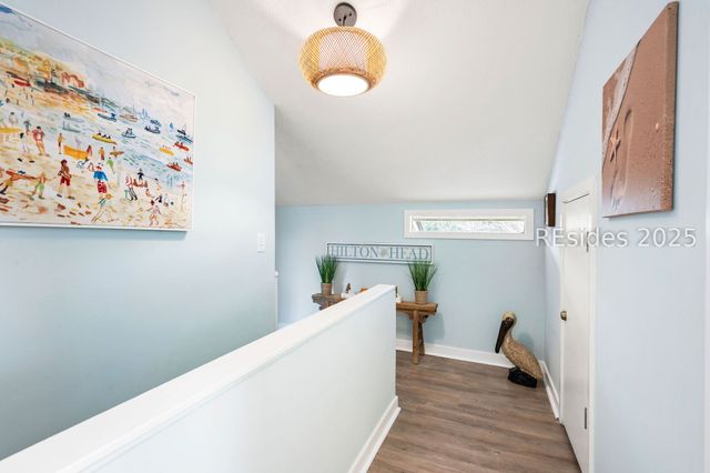 25 Deallyon Ave Apt 110, Hilton Head Island, SC 29928