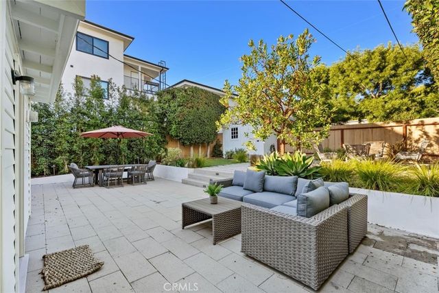 414 Cypress Drive, Laguna Beach, CA 92651