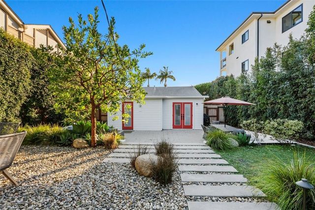 414 Cypress Drive, Laguna Beach, CA 92651