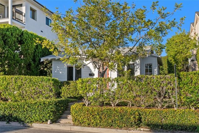 414 Cypress Drive, Laguna Beach, CA 92651