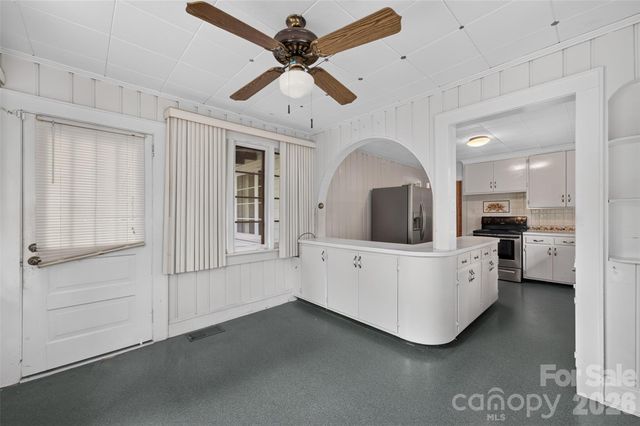 311 33rd Street Drive SE, Hickory, NC 28602