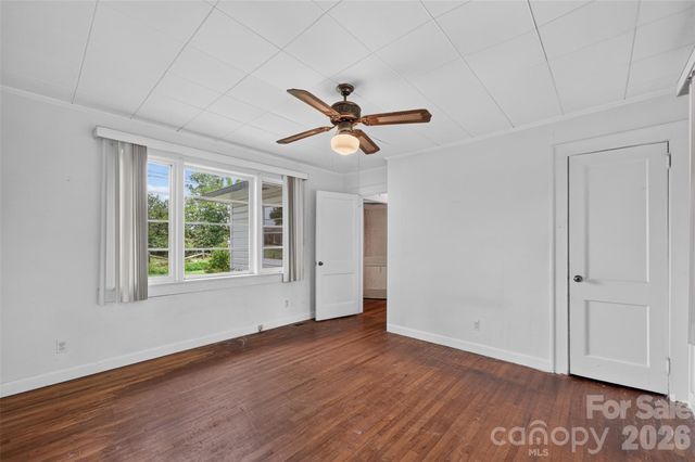311 33rd Street Drive SE, Hickory, NC 28602