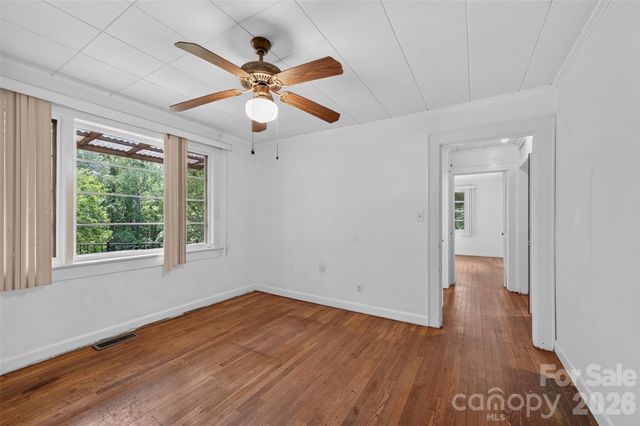 311 33rd Street Drive SE, Hickory, NC 28602