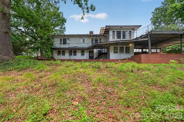 311 33rd Street Drive SE, Hickory, NC 28602