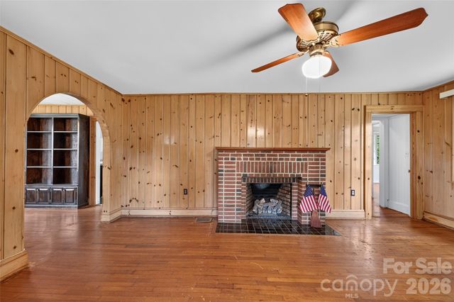 311 33rd Street Drive SE, Hickory, NC 28602