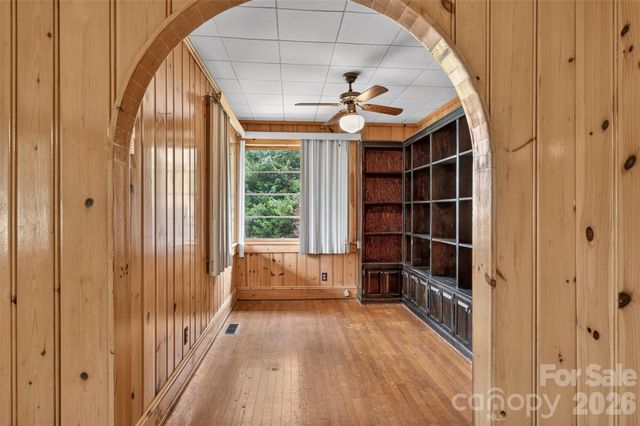 311 33rd Street Drive SE, Hickory, NC 28602