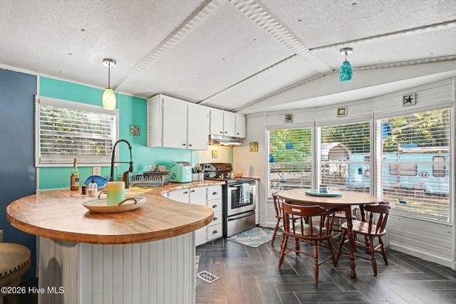 3039 Lewis Street SW, Supply, NC 28462