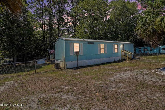 3039 Lewis Street SW, Supply, NC 28462
