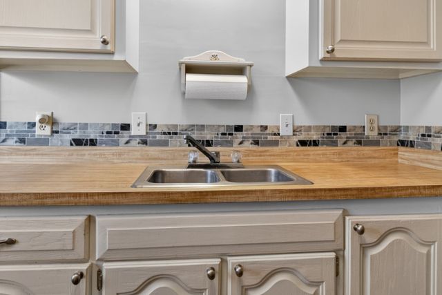 203 Elham Road, Gates, NY 14624