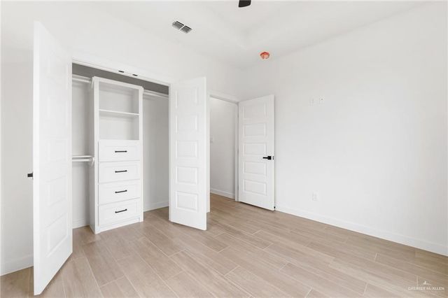 9614 N 71st Lane, Mcallen, TX 78573