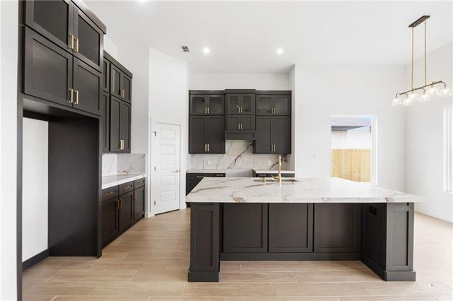 9614 N 71st Lane, Mcallen, TX 78573