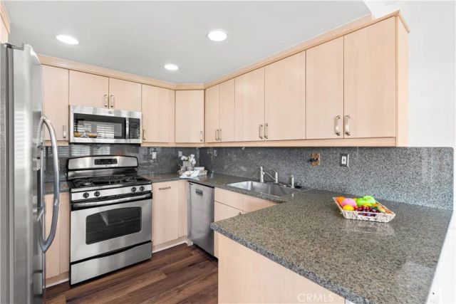 106 N Western 205, San Pedro, CA 90732