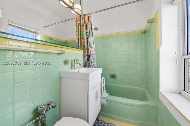 255 W 24th St 330, Miami Beach, FL 33140