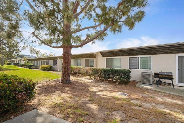 6361 Caminito Andreta, San Diego, CA 92111