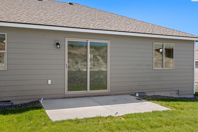 6562 W 30th Pl, Kennewick, WA 99338
