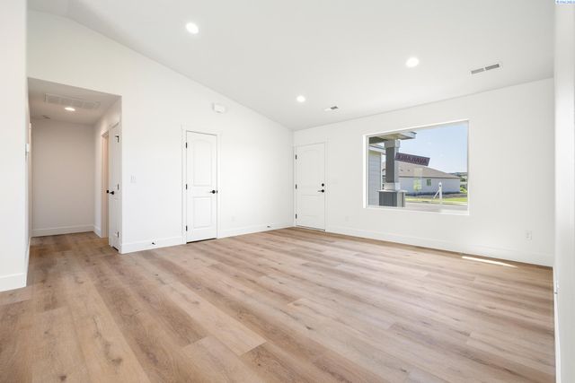 6562 W 30th Pl, Kennewick, WA 99338