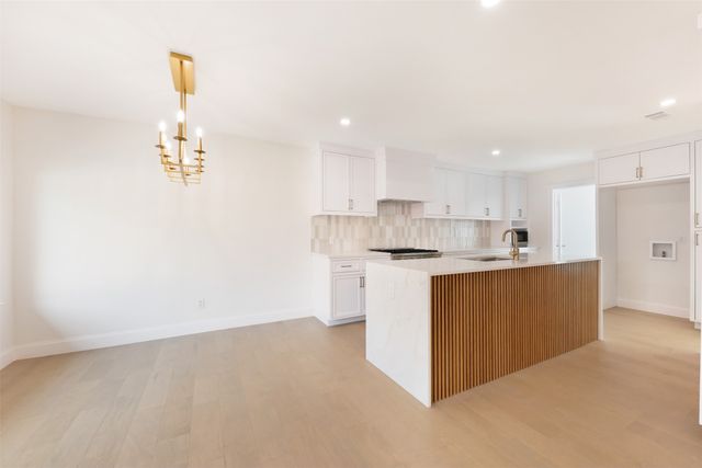 2707 Quail Ridge Drive, Carrollton, TX 75006