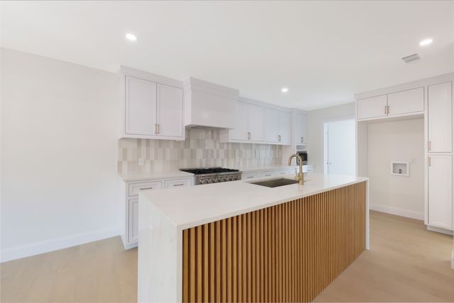 2707 Quail Ridge Drive, Carrollton, TX 75006