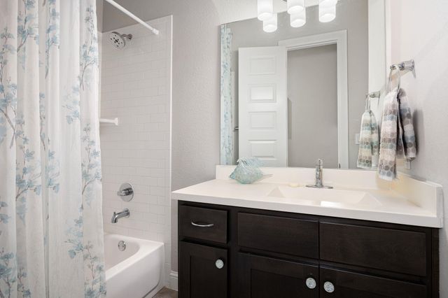 332 Ancient Oak WAY, San Marcos, TX 78666