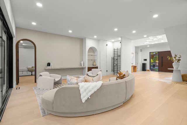 15 San Juan Avenue, Menlo Park, CA 94025