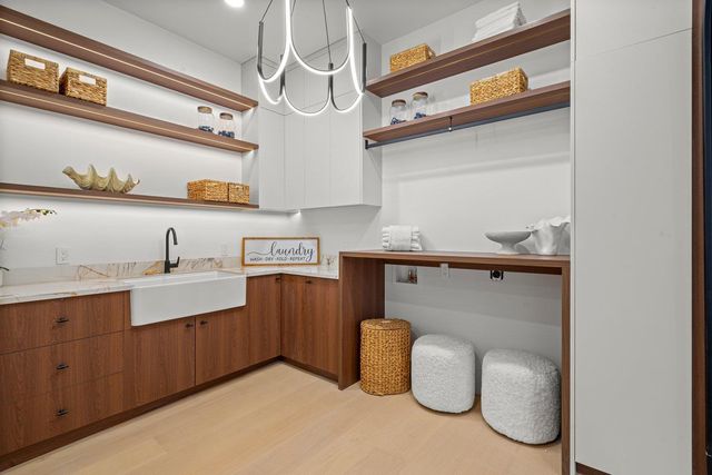 15 San Juan Avenue, Menlo Park, CA 94025