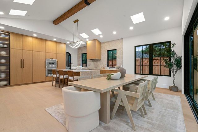 15 San Juan Avenue, Menlo Park, CA 94025