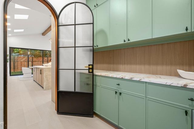 15 San Juan Avenue, Menlo Park, CA 94025