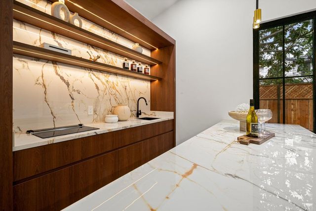 15 San Juan Avenue, Menlo Park, CA 94025