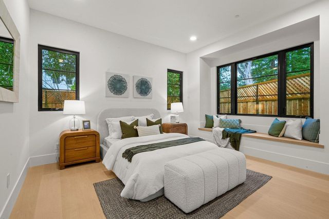 15 San Juan Avenue, Menlo Park, CA 94025