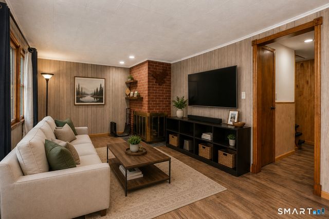 32 Hallsey Lane, Woodbridge, CT 06525