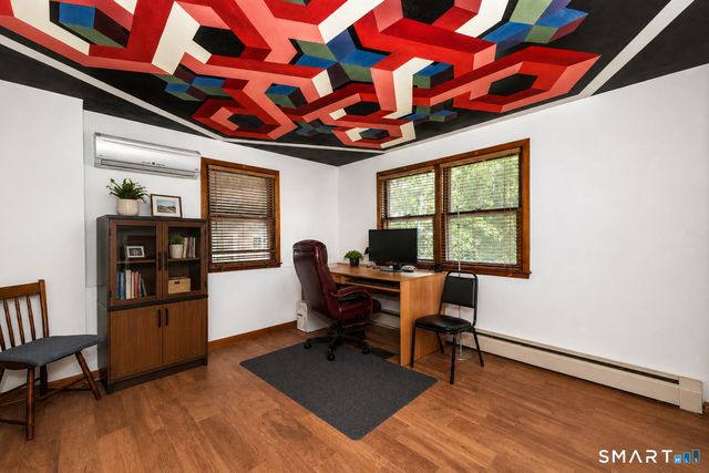 32 Hallsey Lane, Woodbridge, CT 06525
