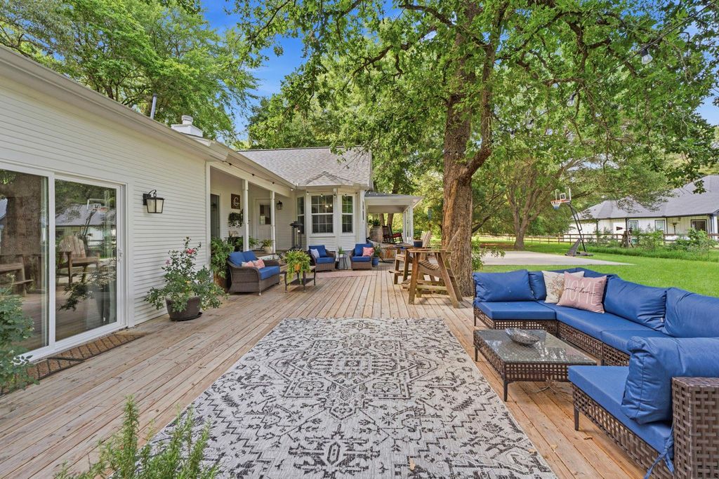 26203 Penguin Street, Magnolia, TX 77355