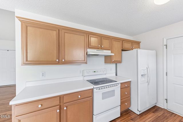 1013 Deer Oaks Court, Raleigh, NC 27603