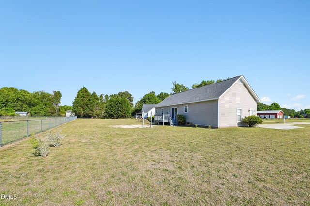 1013 Deer Oaks Court, Raleigh, NC 27603