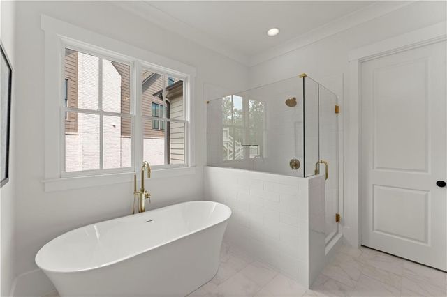 002 Knob Creek NW Court, Acworth, GA 30101