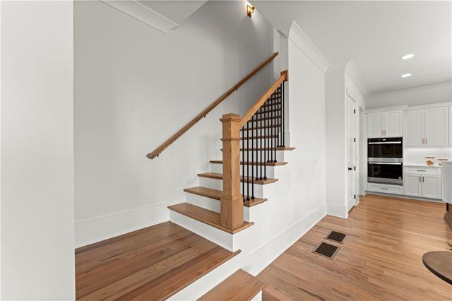 002 Knob Creek NW Court, Acworth, GA 30101