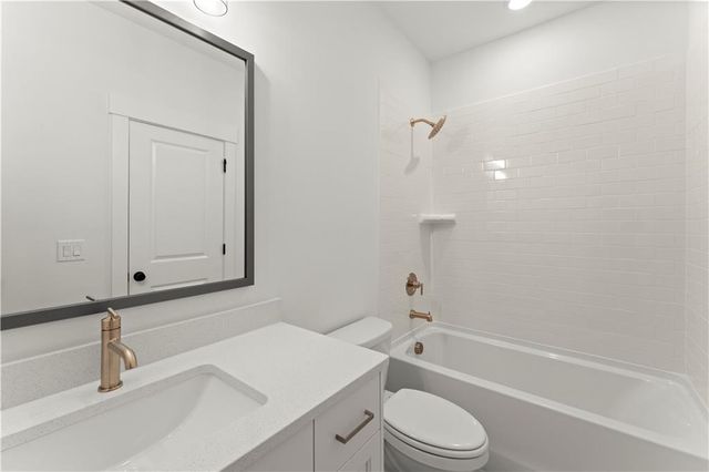 002 Knob Creek NW Court, Acworth, GA 30101