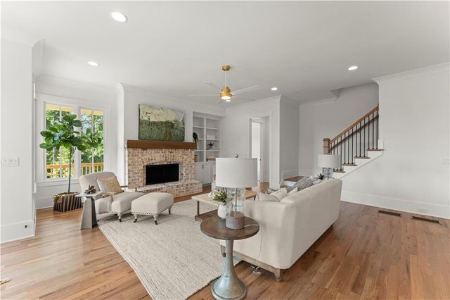 002 Knob Creek NW Court, Acworth, GA 30101