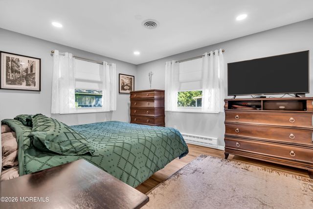 12 Roosevelt City Road, Whiting, NJ 08759