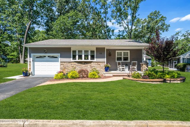 12 Roosevelt City Road, Whiting, NJ 08759