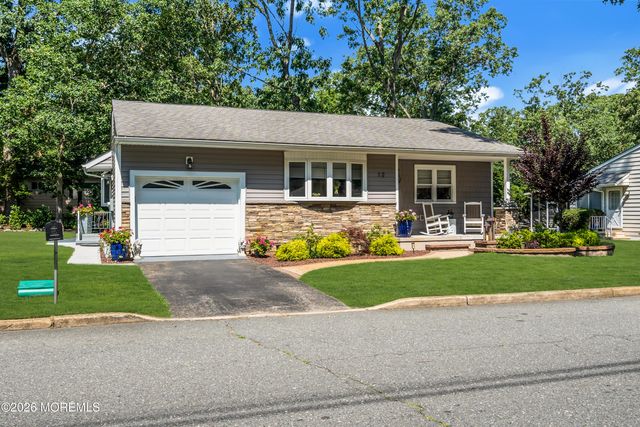 12 Roosevelt City Road, Whiting, NJ 08759