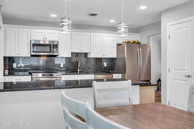12 Roosevelt City Road, Whiting, NJ 08759