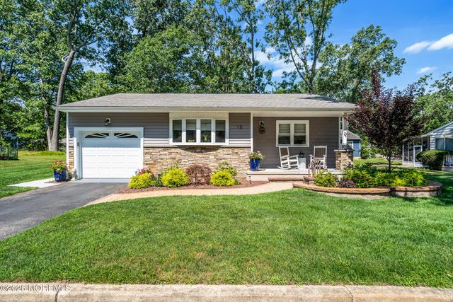 12 Roosevelt City Road, Whiting, NJ 08759