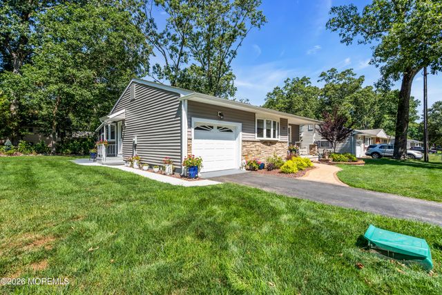 12 Roosevelt City Road, Whiting, NJ 08759