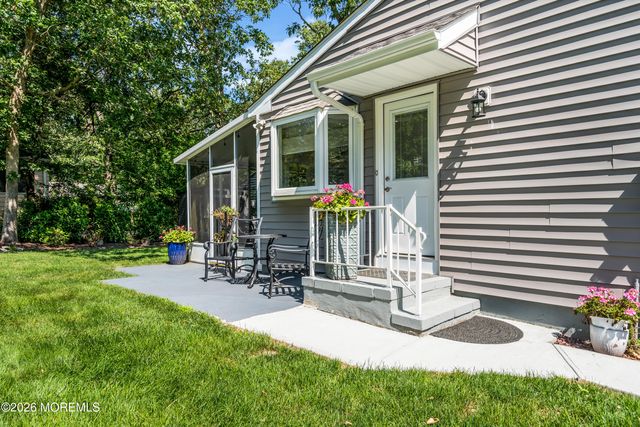 12 Roosevelt City Road, Whiting, NJ 08759