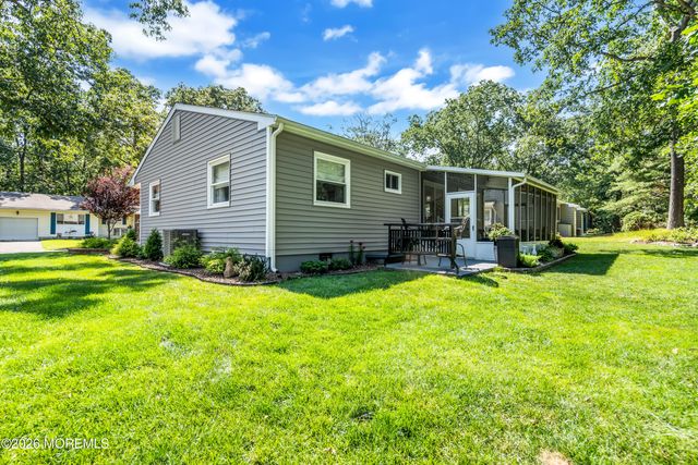 12 Roosevelt City Road, Whiting, NJ 08759