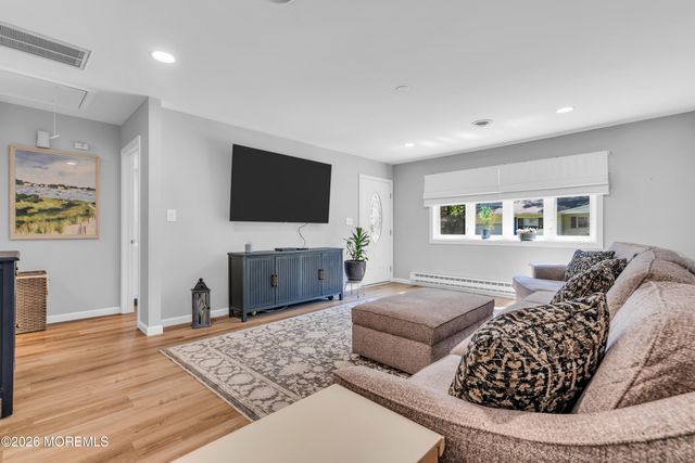 12 Roosevelt City Road, Whiting, NJ 08759