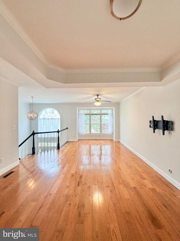 6622 FROST LAKE LN, Alexandria, VA 22315